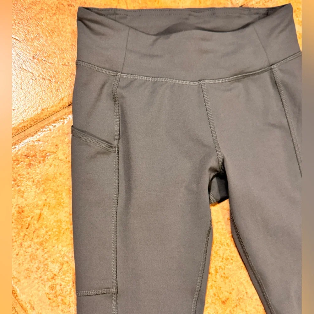 Columbia Charcoal Leggings - Picture 4 of 5